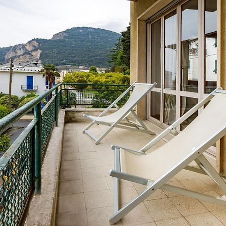 Casa Romeo Appartamento Con Posto Auto ฟีนาเลลีกูเร ภายนอก รูปภาพ