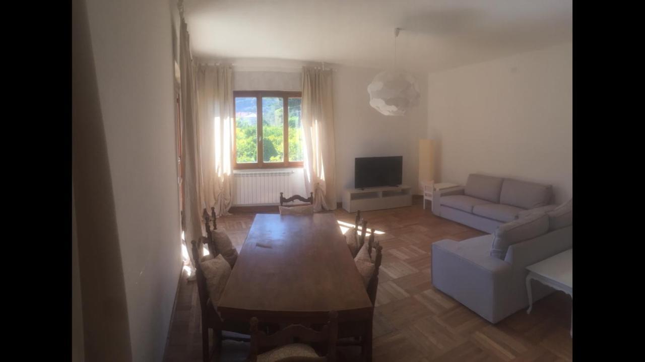 Casa Romeo Appartamento Con Posto Auto ฟีนาเลลีกูเร ภายนอก รูปภาพ
