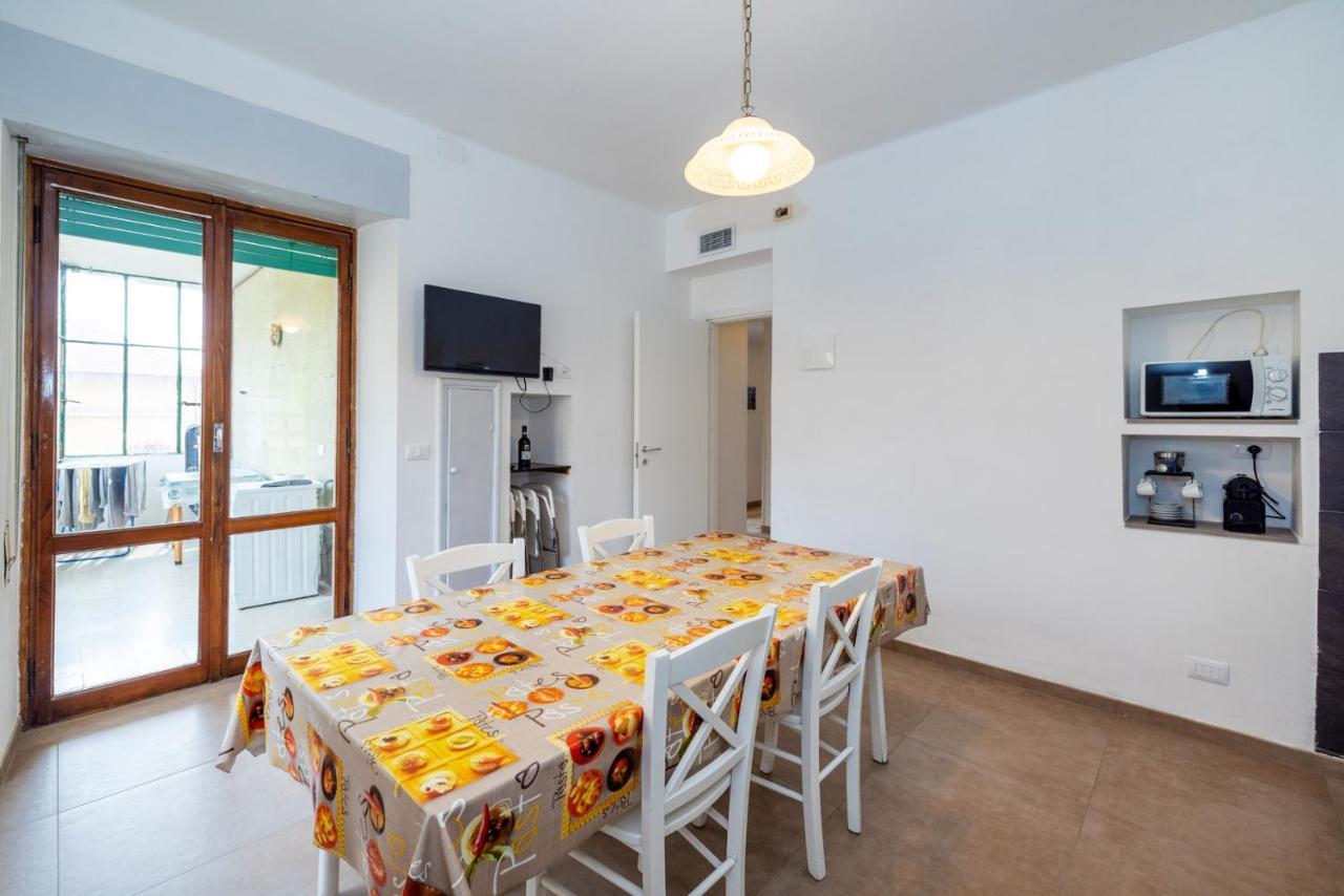 Casa Romeo Appartamento Con Posto Auto ฟีนาเลลีกูเร ภายนอก รูปภาพ